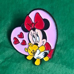 Disney Pin Minnie RARE